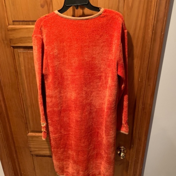 Lianar Art Floral Embroidered Midi Length Sweater in Orange Medium NWT - Picture 5 of 8